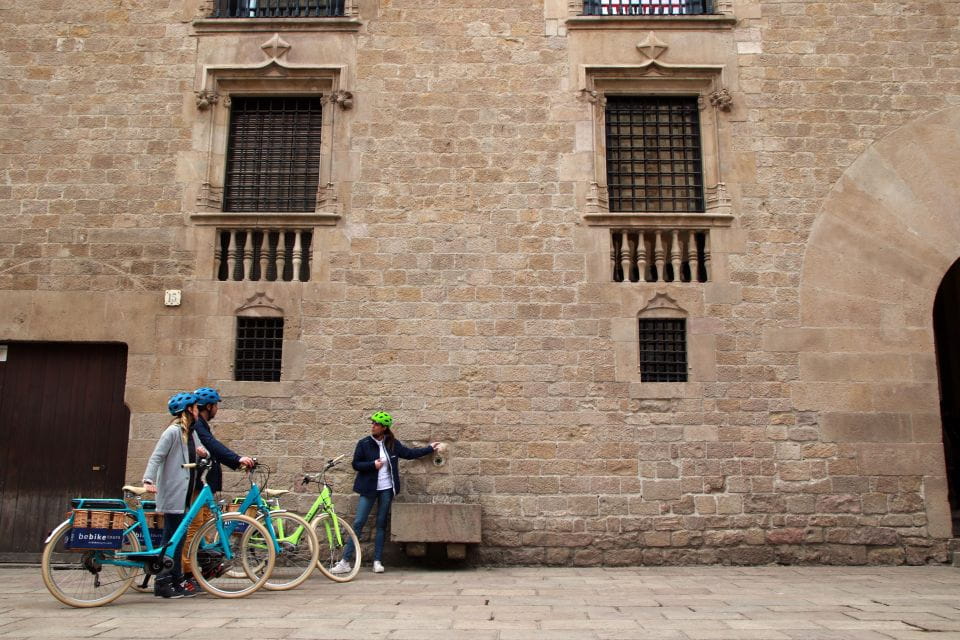 Barcelona: Montjuic Hill E-Bike Tour - Customer Feedback