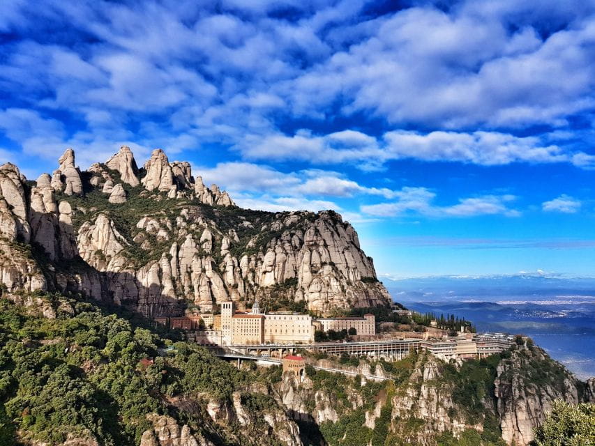 Barcelona: Montserrat Hiking Experience and Monastery Visit - Transportation Options