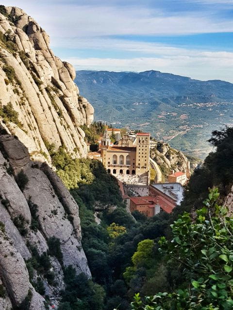 Barcelona: Montserrat Private Tour for Families With Pickup - Key Points