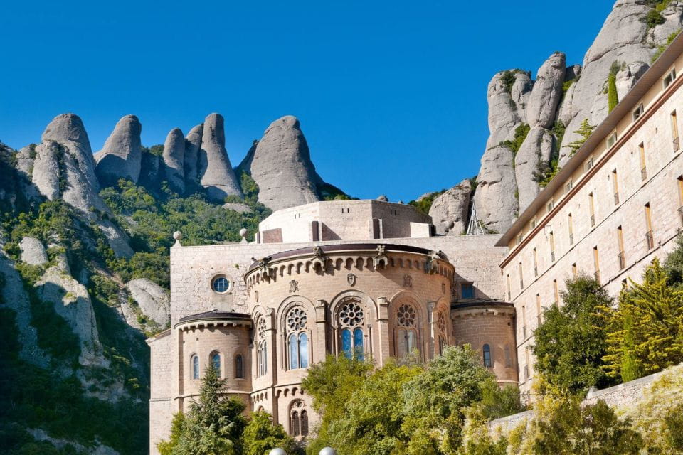 Barcelona: Montserrat With Optional Rack Railway and Liquors - Exploring Montserrats Treasures