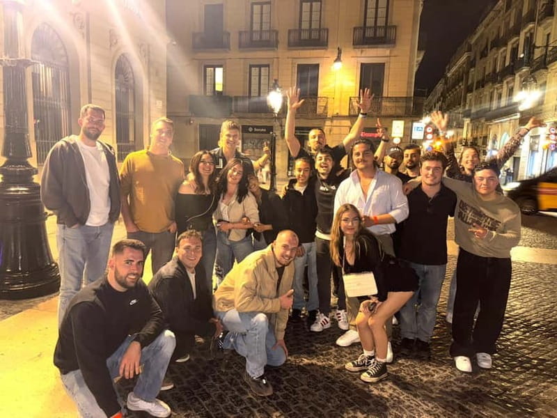Barcelona Night Walking Tour - The Social Side: Meeting New Friends