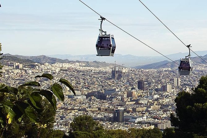 Barcelona: Old Town, Montjuic Castle & Cable Car Small Group Tour - Highlights of the Itinerary