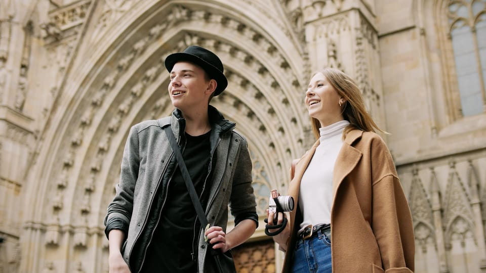 Barcelona: Old Town Walking Tour With Optional Casa Batlló - Meeting Point and Directions