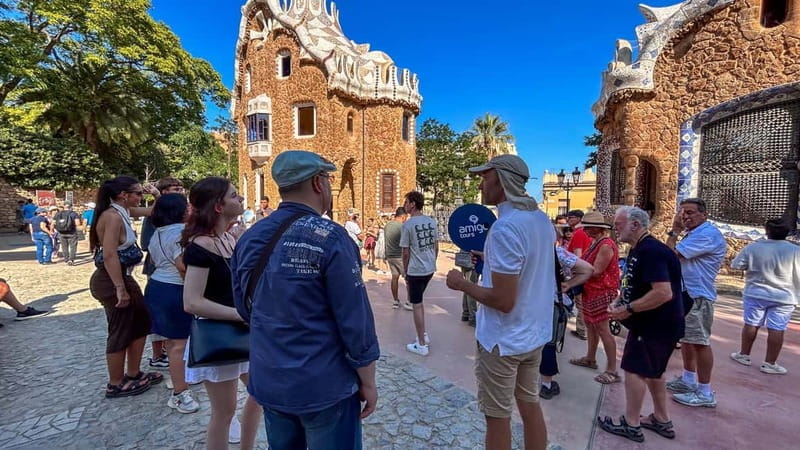 Barcelona: Park Güell Guided Tour with Skip the Line Ticket - Walking Through Gaudí’s Architectural Genius