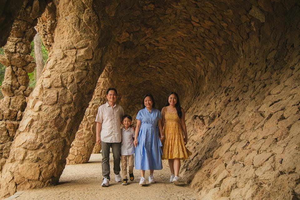 Barcelona: Park Güell Private Photography Experience - Booking and Cancellation Policy