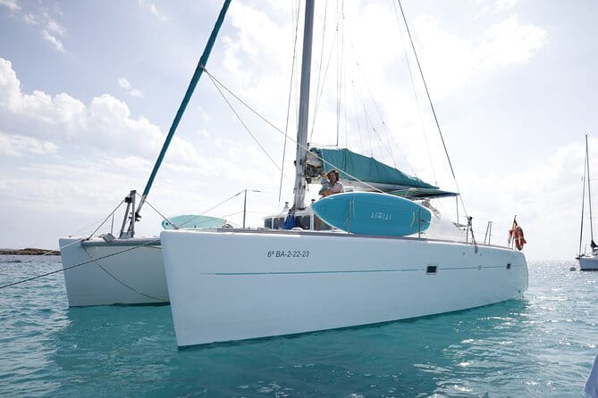 Barcelona Private Catamaran, Snacks and Cava, Sunset Option - Key points / Takeaways