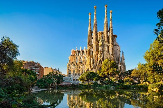 Barcelona Private Half-Day Sightseeing Tour in with Hotel Pick-up - A Practical Look at the Tour’s Details