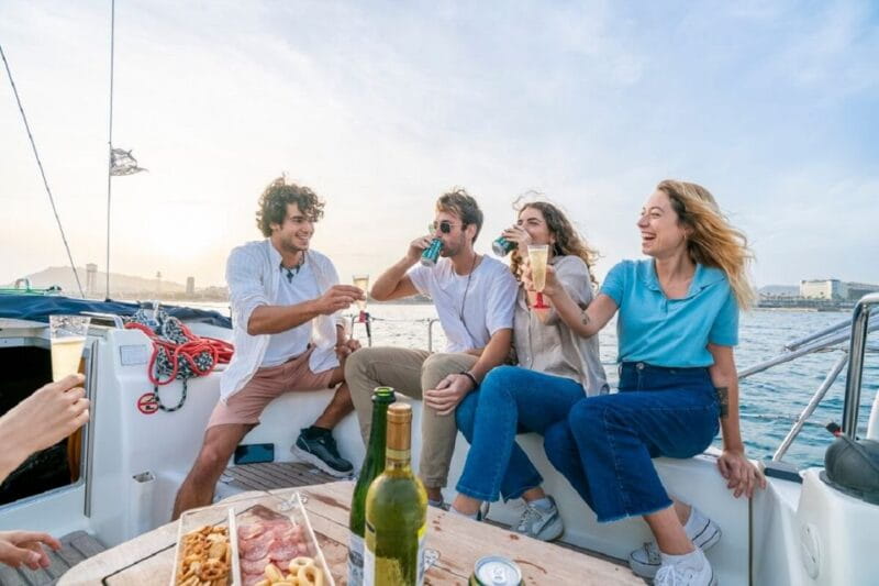 Barcelona: PRIVATE Sailing tour with drinks and snacks - A Closer Look at the Barcelona Private Sailing Tour with Drinks and Snacks