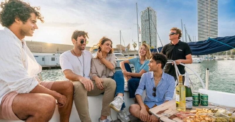 Barcelona: PRIVATE Sailing tour with drinks and snacks - Who Will Love This Tour?
