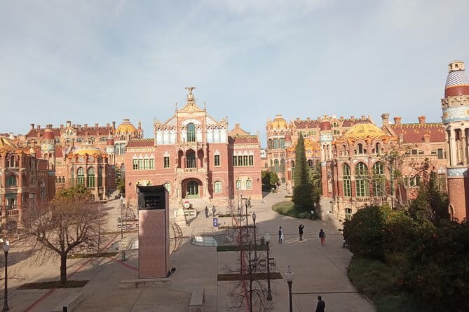 Barcelona Private Tour From Sant Pau to Sagrada Familia - Exploring the Landmarks in Detail