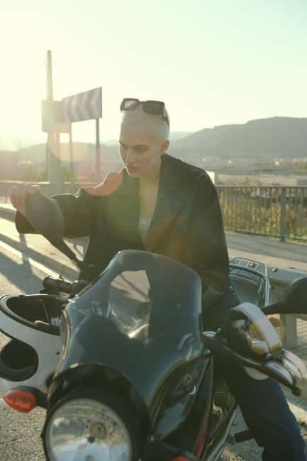 Barcelona: Retro Motorcycle Ride and Photoshoot - Itinerary Breakdown