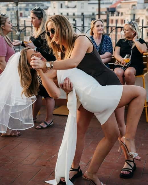 Barcelona: Rooftop Salsa Class with Bottomless Sangria - The Setup: What You Can Expect