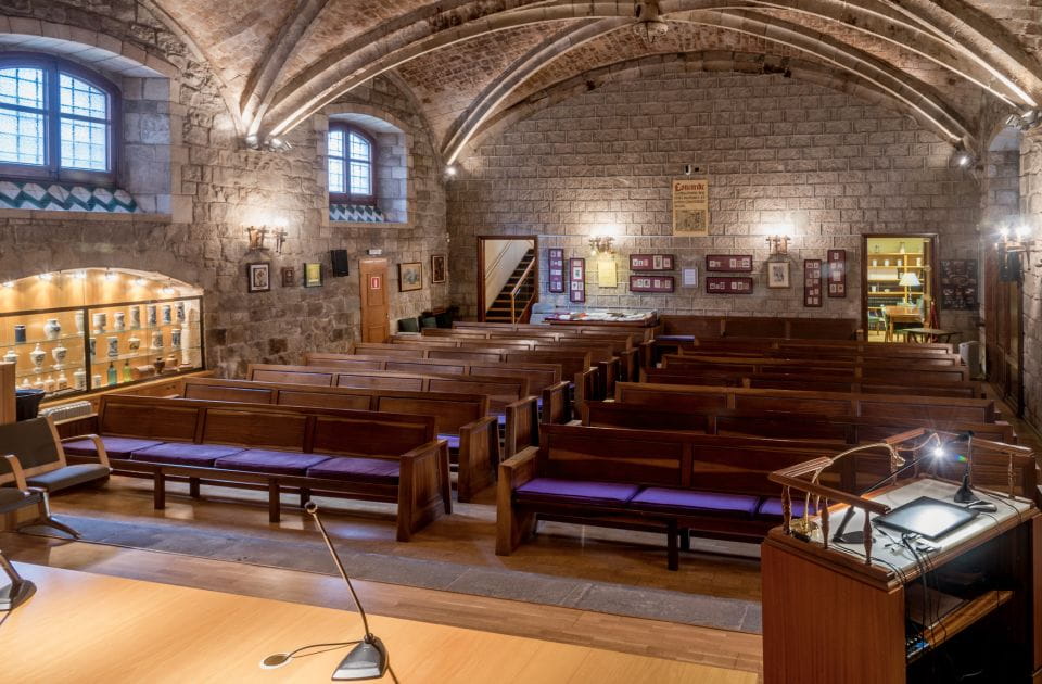 Barcelona: Royal Academy of Pharmacy of Catalonia Tour - Accessibility Features