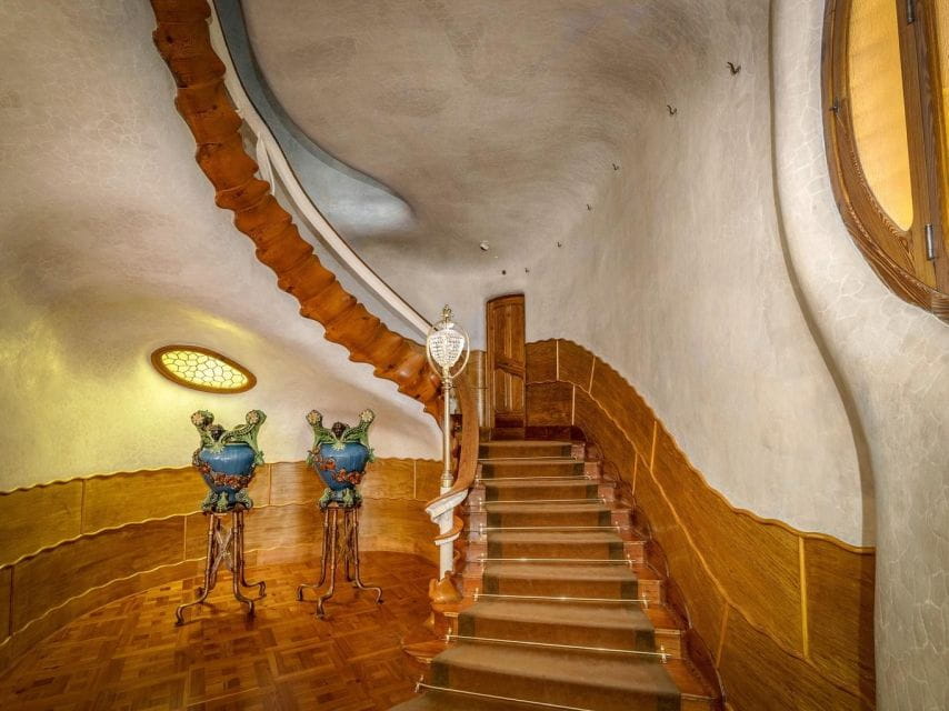 Barcelona: Sagrada Familia & Casa Batlló Guided Tour - Highlights