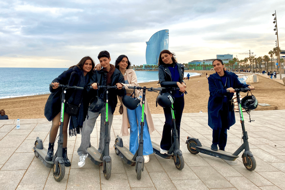 Barcelona: Sagrada Familia Electric Scooter or Bike Tour - Vehicle Options and Inclusions