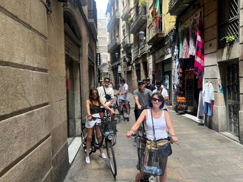Barcelona: Sagrada Familia Private E-bike or E-Scooter Tour - Cancellation Policy