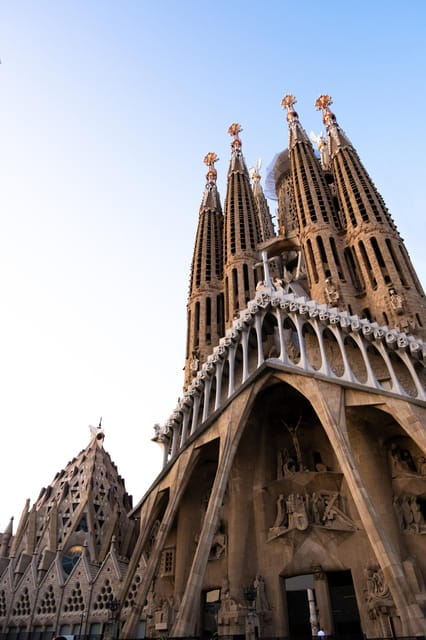 Barcelona: Sagrada Familia skip the line Guided Tour - Key points / Takeaways