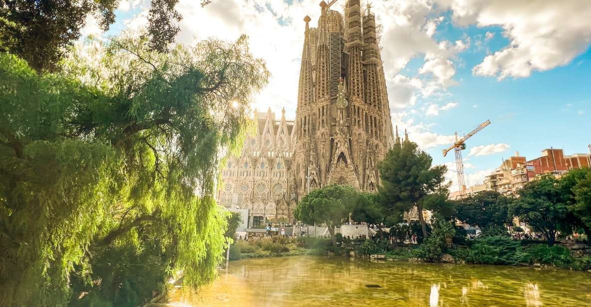 Barcelona: Sagrada Familia Skip-the-line Guided Tour - Convenient Skip-the-Line Access