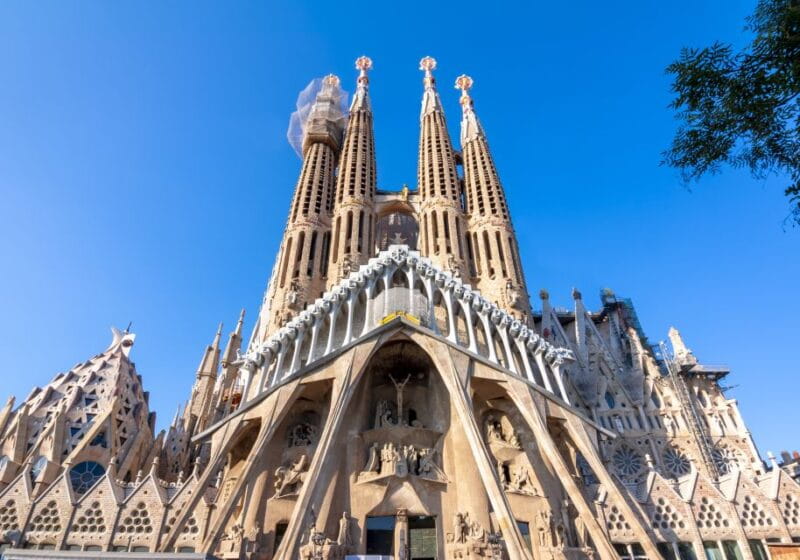 Barcelona: Sagrada Familia Skip The Line Insider Guided Tour - Value and Cost: Is It Worth the Price?