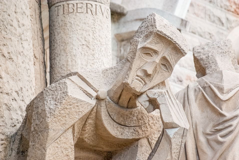 Barcelona: Sagrada Família Skip the Line Tour & Entry Ticket - Language Options Available