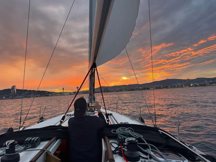 Barcelona: Sailing Tour With a Glass of Cava - Itinerary and Highlights