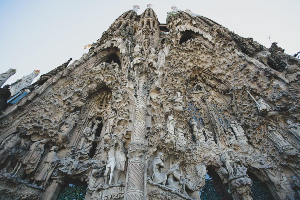 Barcelona: Sailing Trip, Sagrada Familia, and Casa Batlló - Things To Know