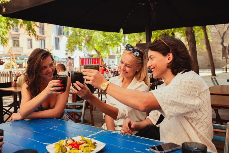 Barcelona: Small Group Gothic, Tapas & Churros Tour! - Key points / Takeaways