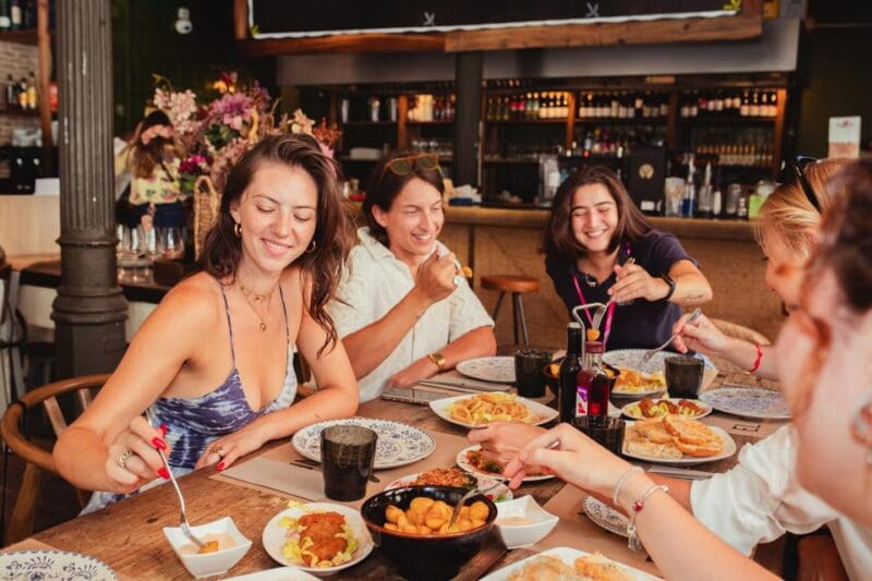 Barcelona: Small Group Gothic, Tapas & Churros Tour! - Unique Experiences and Insider Tips