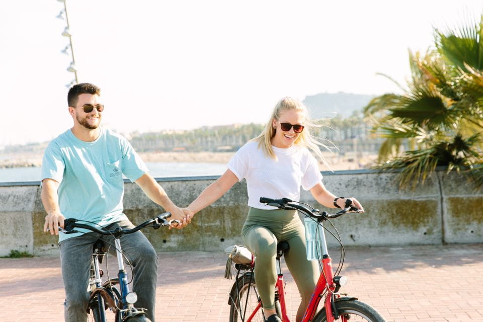 Barcelona Small Group Guided Bike Tour - Tour Features