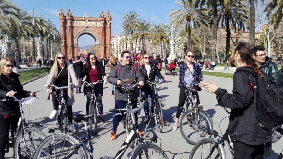 Barcelona: Small Group or Private Bike Tour - Tour Inclusions
