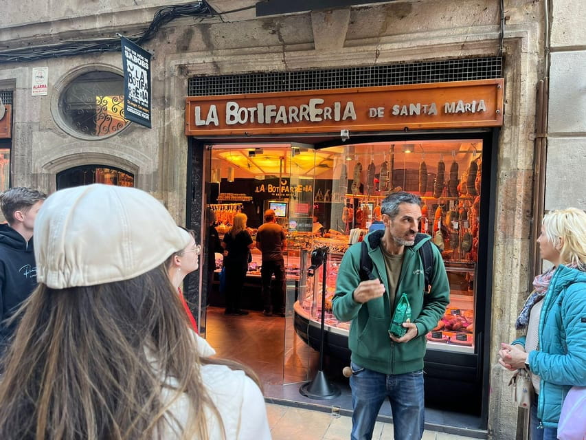 Barcelona: Street Food & Sightseeing Tour With Local Market - Experience Highlights