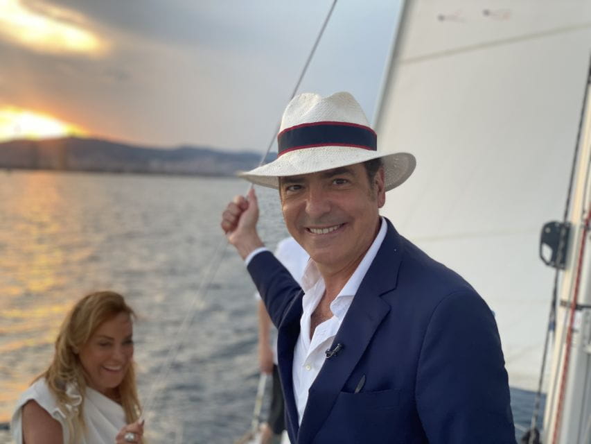 Barcelona: Sunset Sailing Tour With Open Bar & Snacks - Drinks and Snacks