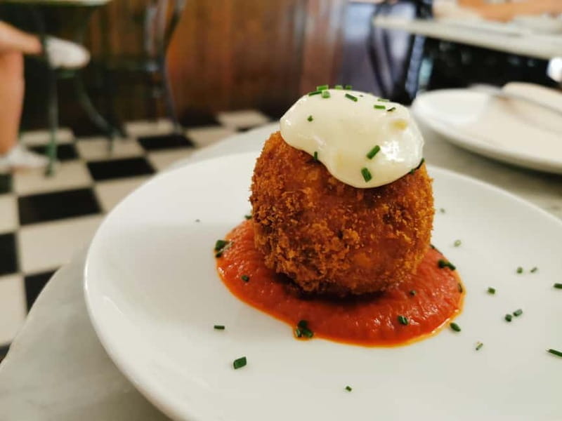 Barcelona: Tapas and Wine at the Hidden Bodegas Experience - Tour Itinerary and Highlights