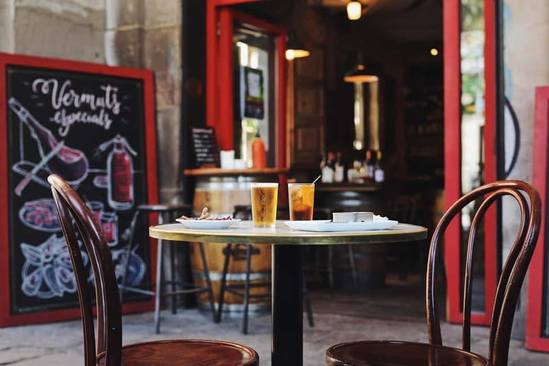 Barcelona Tapas & Food Crawl Walking Tour + Gothic History - Key Points / Takeaways