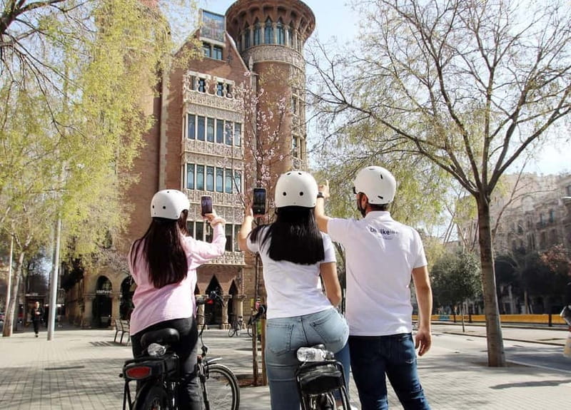 Barcelona: Tapas Tasting Tour by Regular Bike or E-Bike - Price and Value