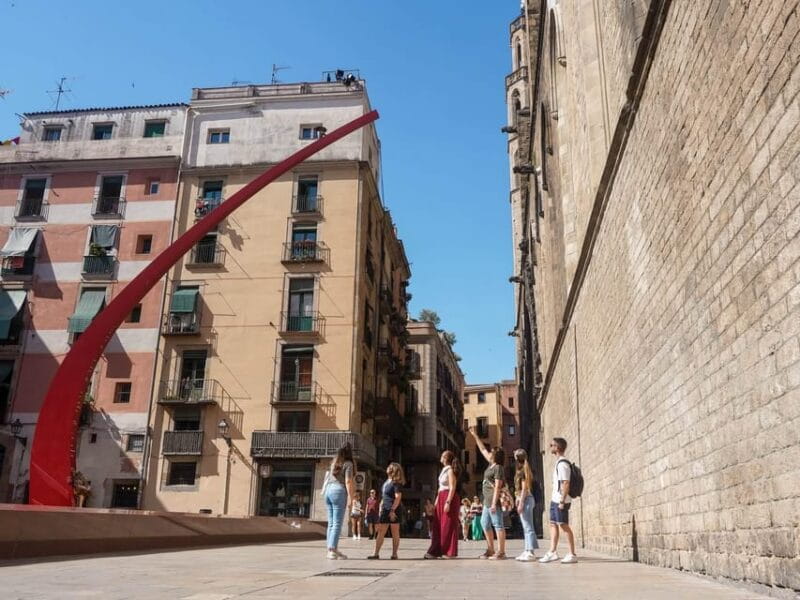 Barcelona Tour: Montjuic Cable Car & Gothic walking Tour - The Art, Architecture, and Shopping on Passeig de Gracia