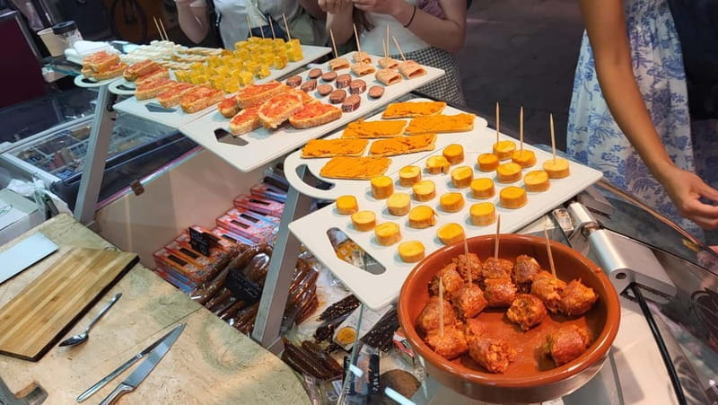Barcelona: Vegan Tapas Tour in El Born with a Native Local - Second Stop: Market Visit and Vegan Deli