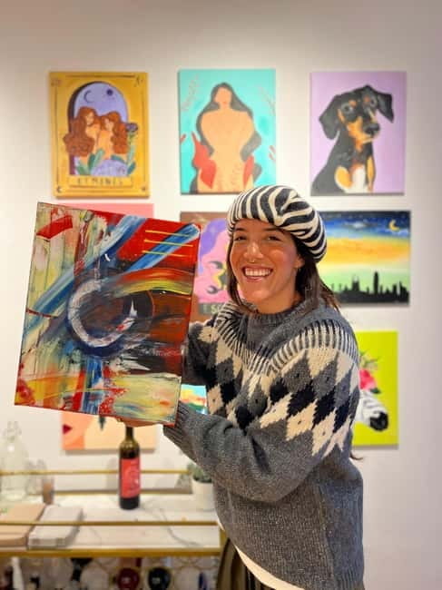 Barcelona: Vino, Pintura, Música y Diversión! Sip & Paint - Key points / Takeaways