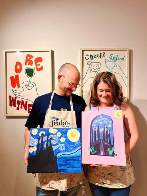 Barcelona: Vino, Pintura, Música y Diversión! Sip & Paint - The Wine and Music Vibe: Relaxed & Social