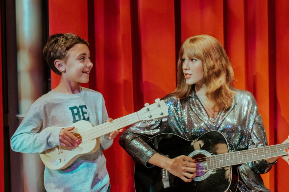 Barcelona: Wax Museum Entry Ticket - Museum Features