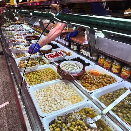 Barcelona´s Lunch or Dinner Tapas Tour: Food and Happiness - Who Will Love This Experience?