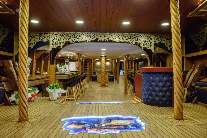 Barco De Pirata Cruise at 3 Islands in Greece - Considerations and Tips