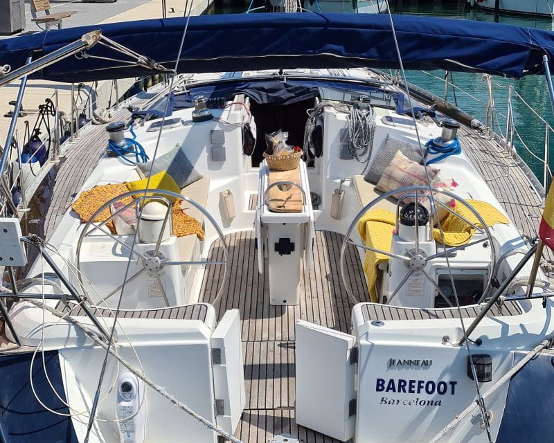 Barefoot: Private sailing cruise in Barcelona - The Experience: What You Can Expect on Your Day Out