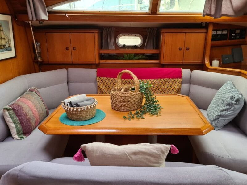 Barefoot: Private sailing cruise in Barcelona - Who Is This Tour Best For?