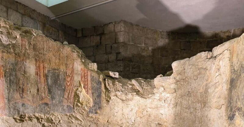 Bari: Guided Tour with archaeologist - Navigating the Sites: What You’ll See and Feel