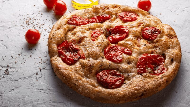 Bari: Street Food Walking Tour with Wine Tasting - Discovering Bari Vecchia: An Authentic Walking Tour