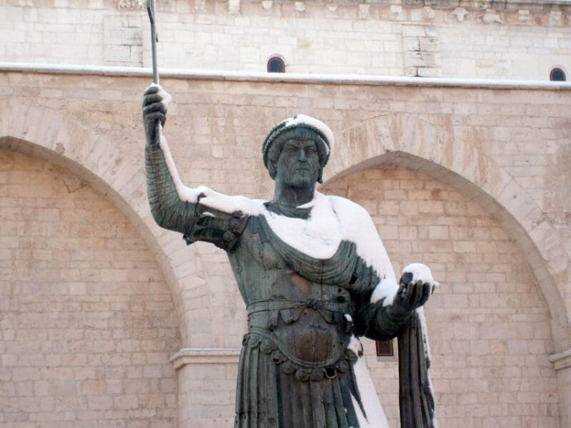 Barletta: The Town of the Challenge Private Tour - Outside the Baroque Della Marra Palace and the Bronze Heraclius