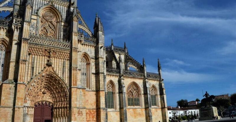 Batalha Monastery: Private Tour - Inside the Monastery: What You Can Expect