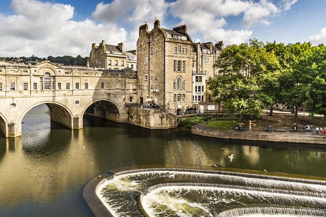 Bath Private Family Tour With Bath University Guide - Exploring Bath’s Iconic Landmarks