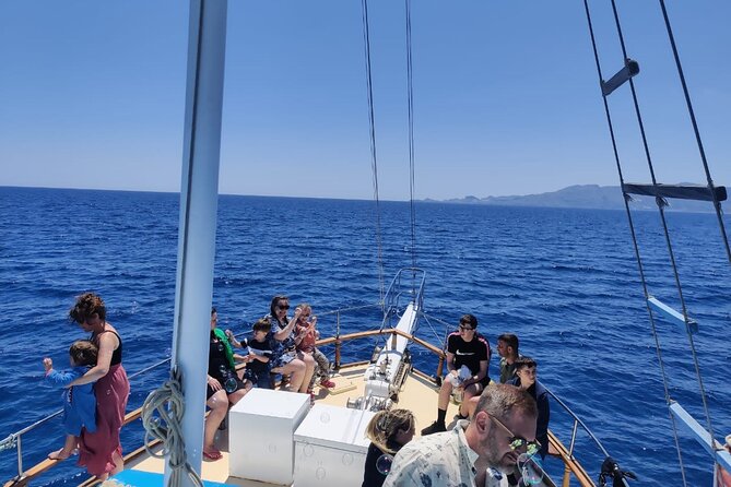 Bay to Bay Cruise in Lindos - Scenic Routes and Destinations